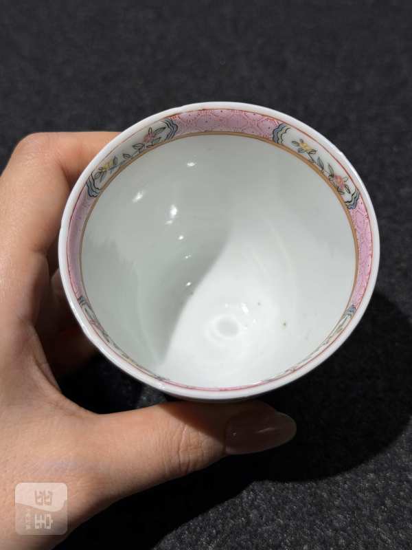 清雍正 五彩山水人物纹杯 - 图7